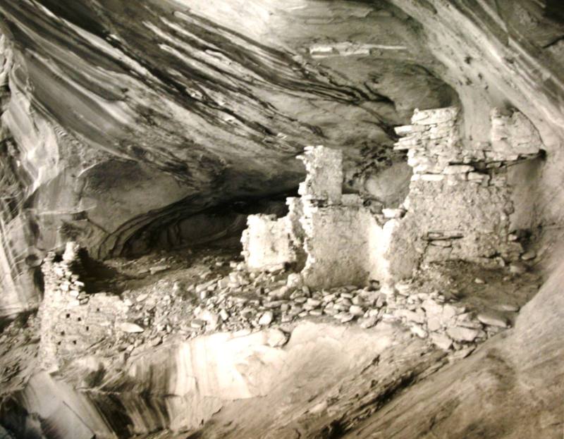 Ruins - Anasazi Structure - Monarch Canyon, UT