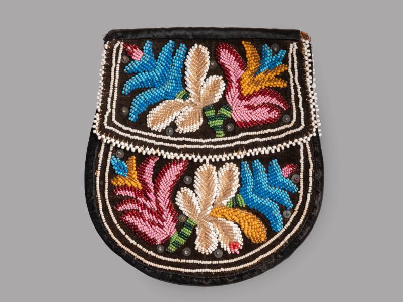 Beaded Bag / Ga-ya-ah